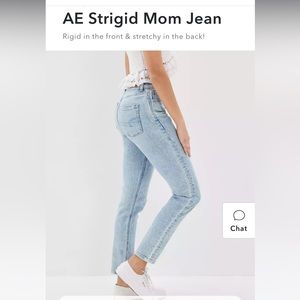 American Eagle Strigid mom jeans